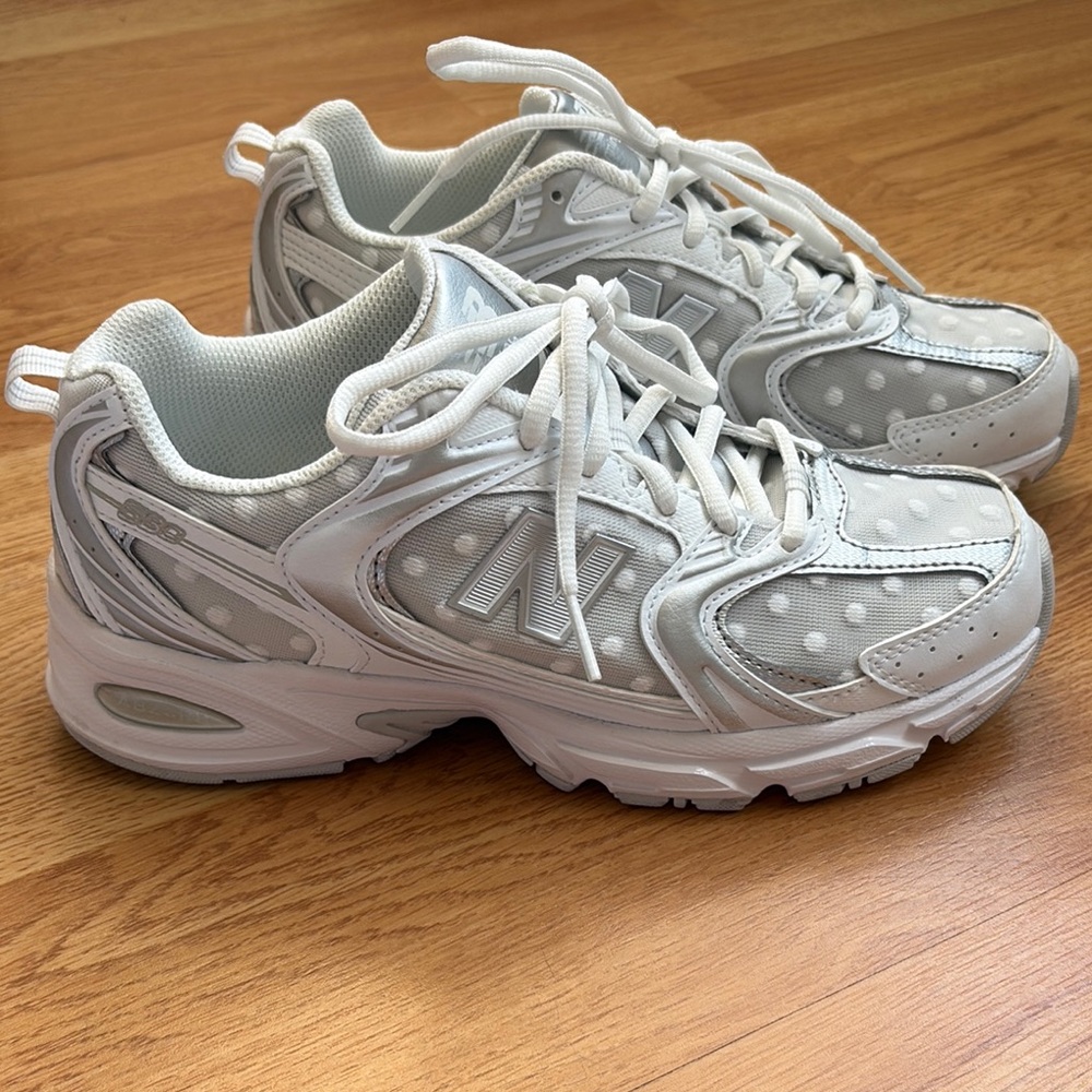 New Balance 530 White and Silver Polka Dot Sneakers